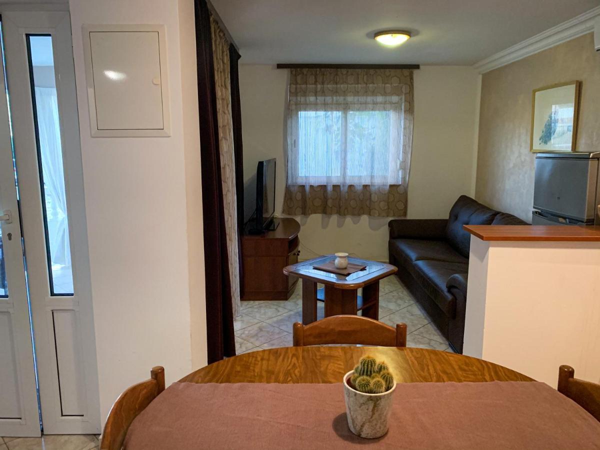 Apartments Gurman ซูเปทาร์สกา ดรากา ภายนอก รูปภาพ